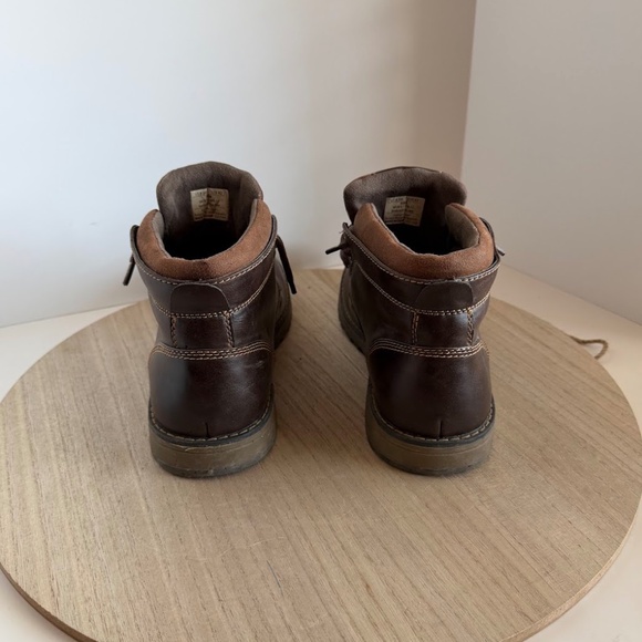 Eastland Men’s Finn Boots Brown Leather Synthetic Upper Memory Foam Size 8.5D - Picture 4 of 7